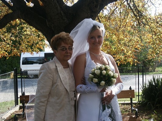 031hochzeitungarnbernimoni2007.jpg