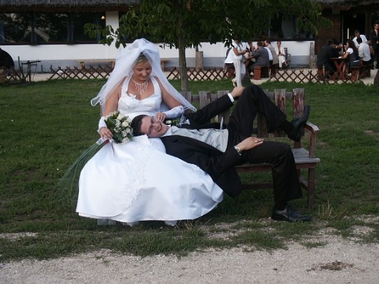 226hochzeitungarnbernimoni2007.jpg